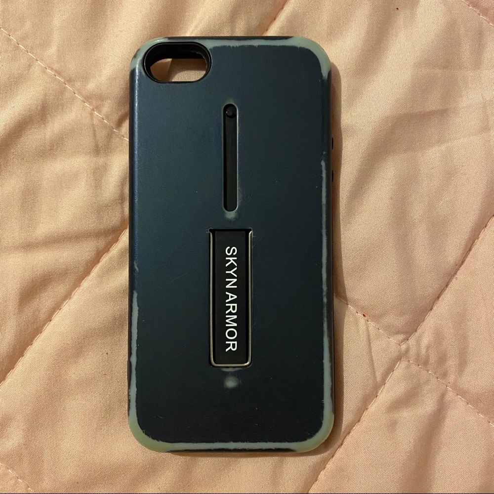 🥀IPHONE SE CASE